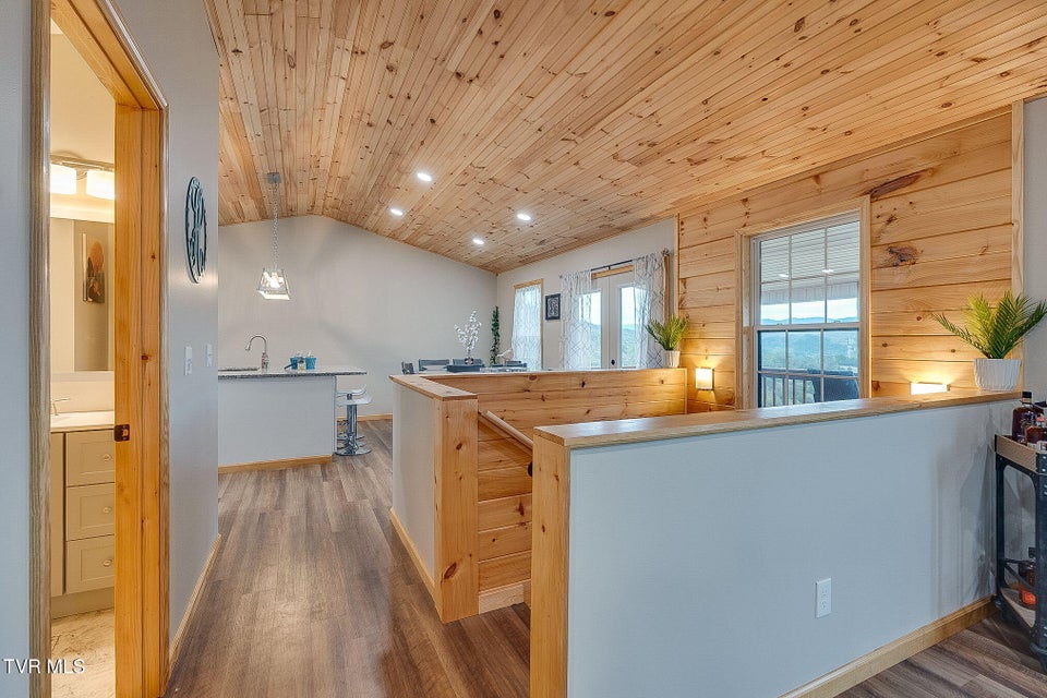 Photo #9: 117-135 Ridgeview Drive