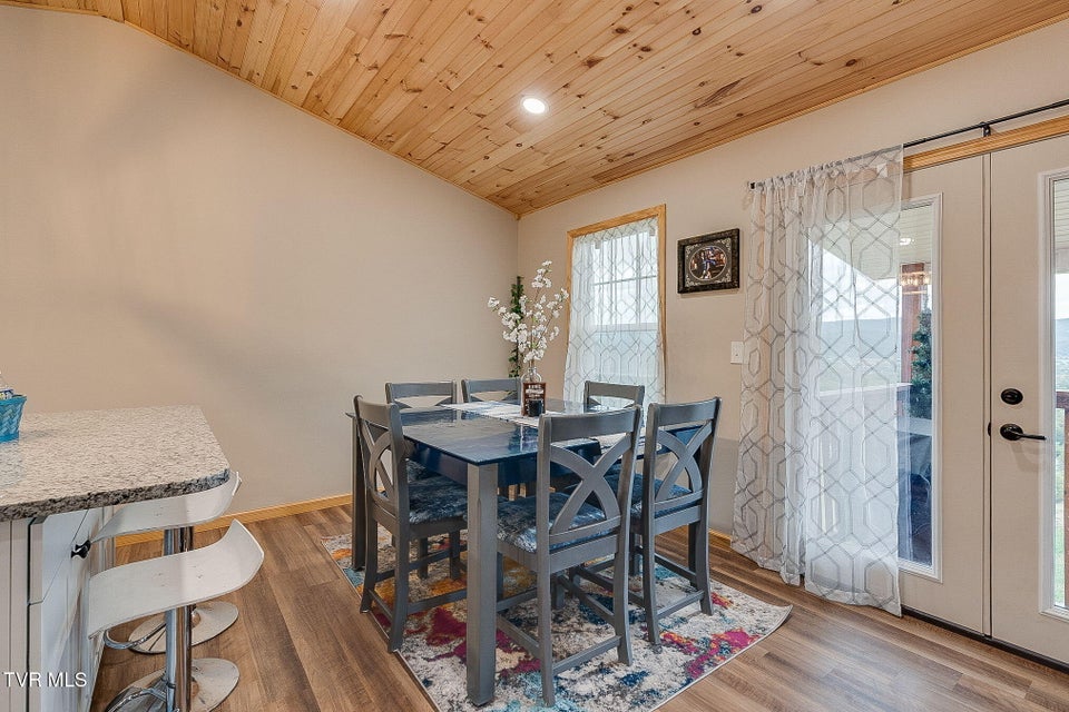 Photo #11: 117-135 Ridgeview Drive