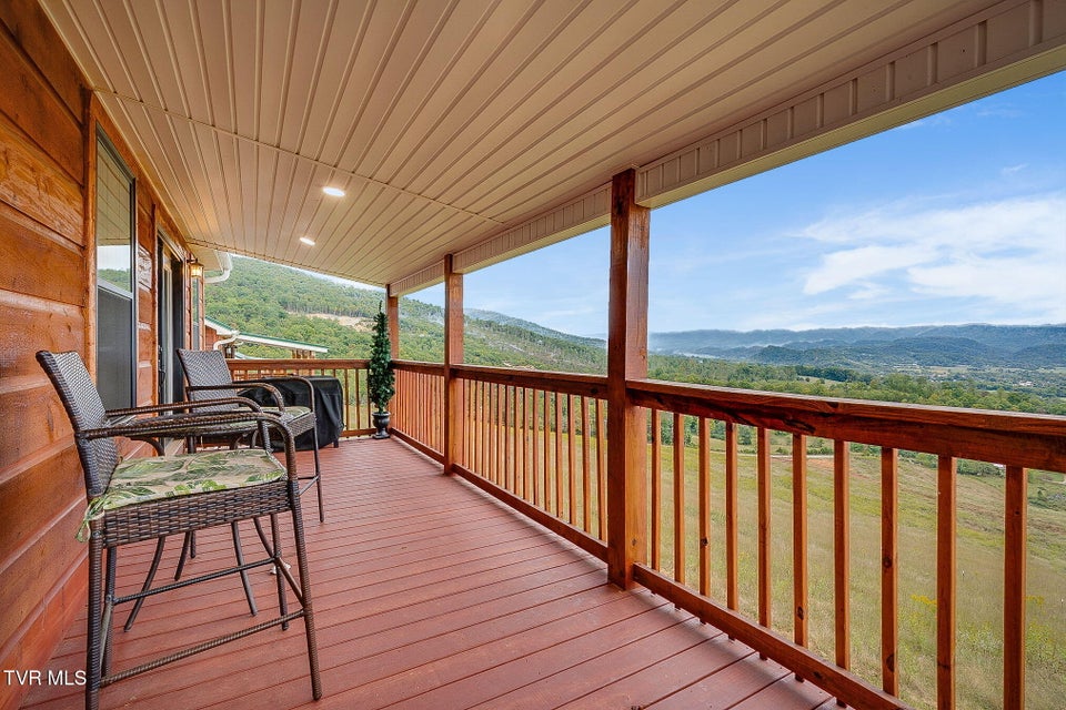 Photo #15: 117-135 Ridgeview Drive