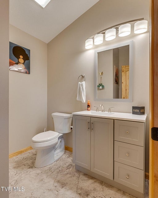 Photo #17: 117-135 Ridgeview Drive