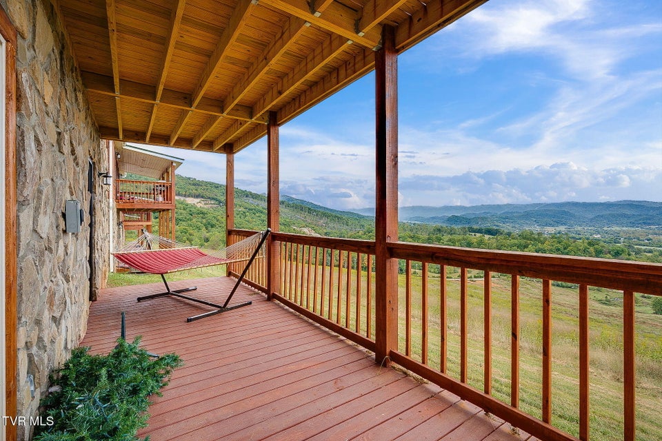 Photo #29: 117-135 Ridgeview Drive