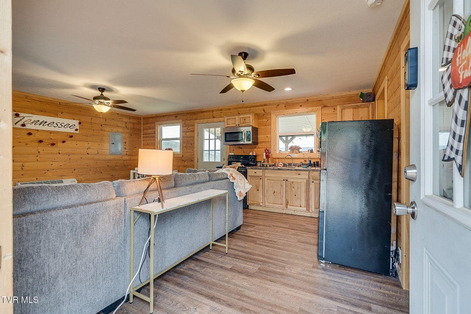 Photo #36: 117-135 Ridgeview Drive