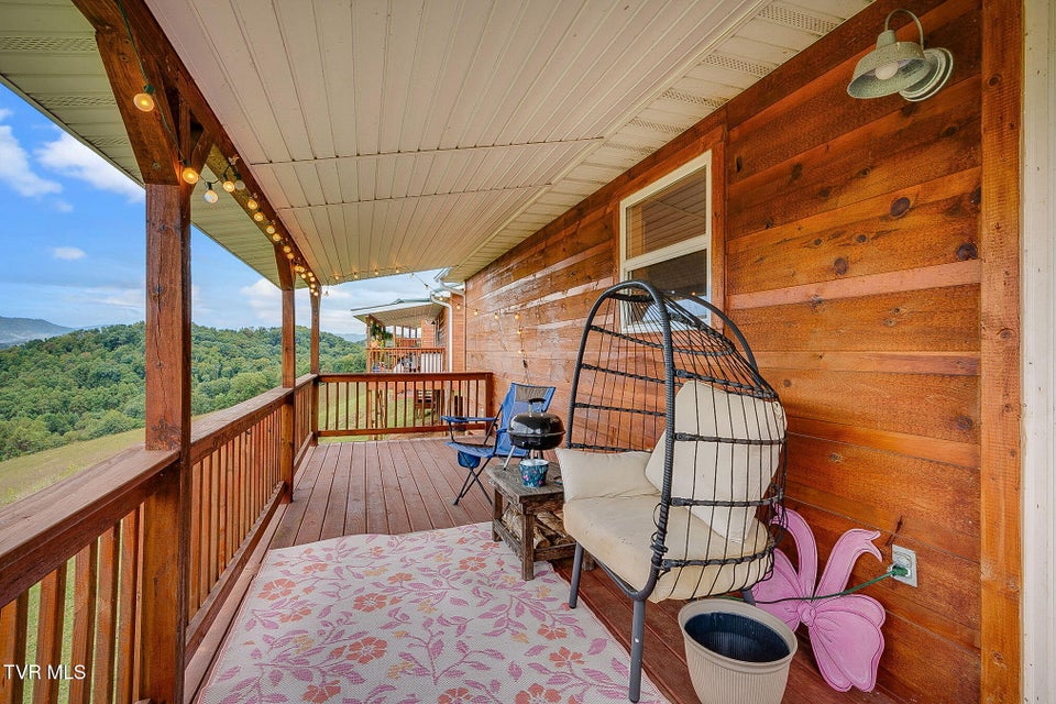 Photo #46: 117-135 Ridgeview Drive