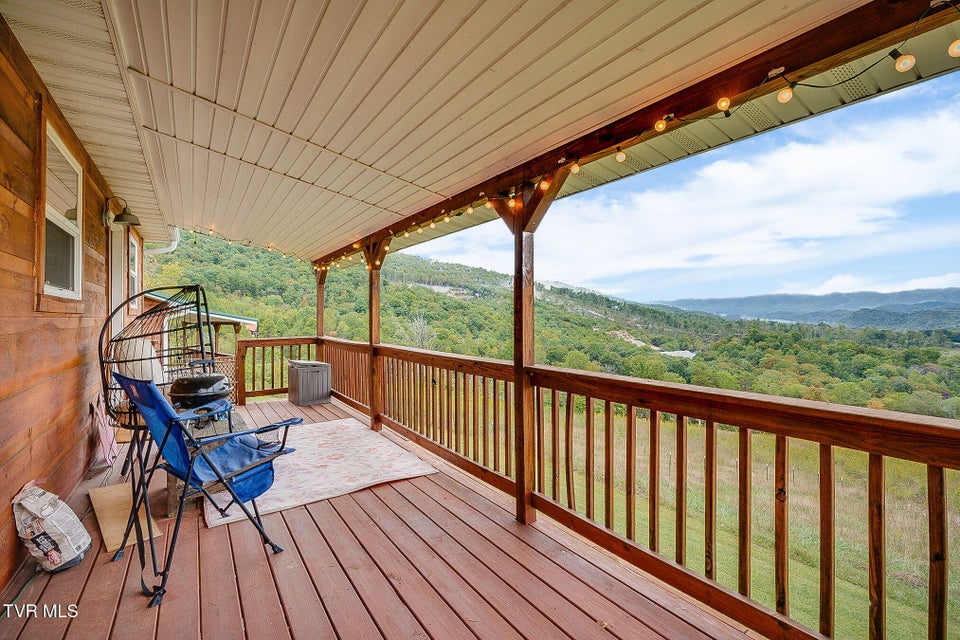 Photo #47: 117-135 Ridgeview Drive