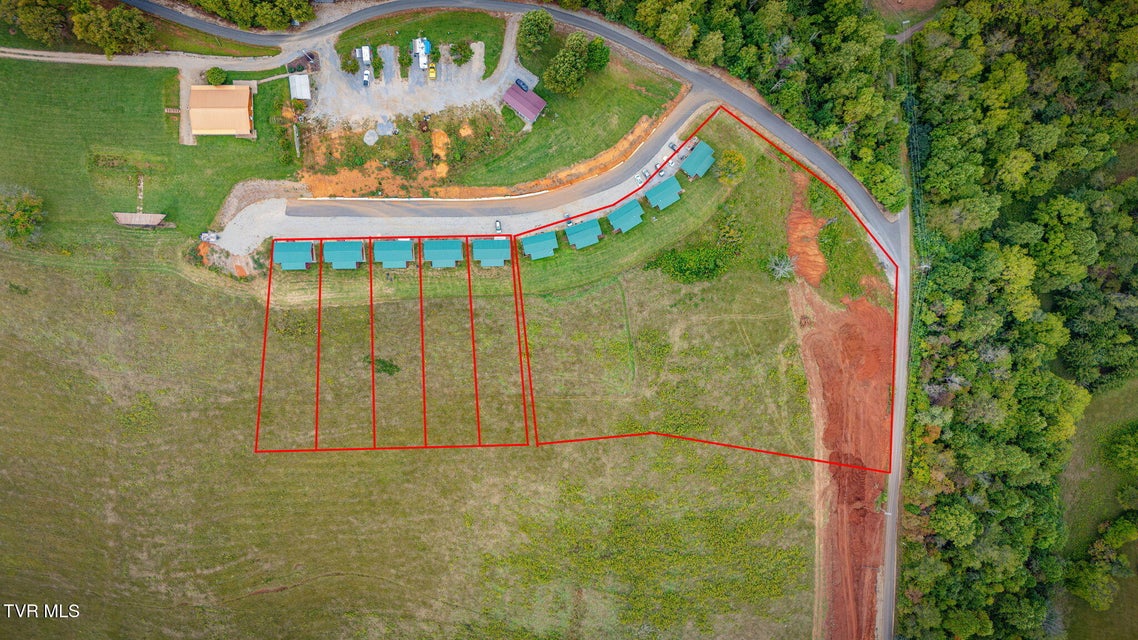 Photo #67: 117-135 Ridgeview Drive