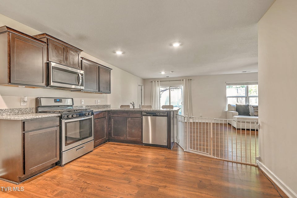 Photo #13: 1413 Gress Mag Mountain