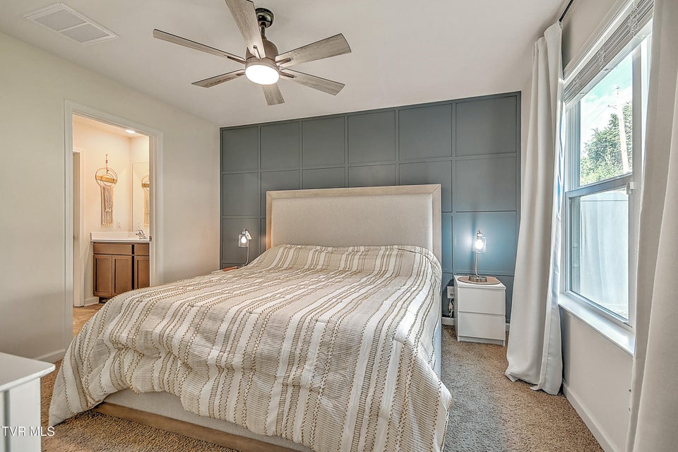 Photo #18: 1413 Gress Mag Mountain