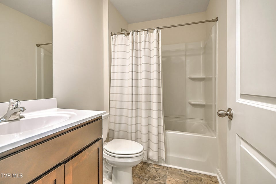 Photo #25: 1413 Gress Mag Mountain