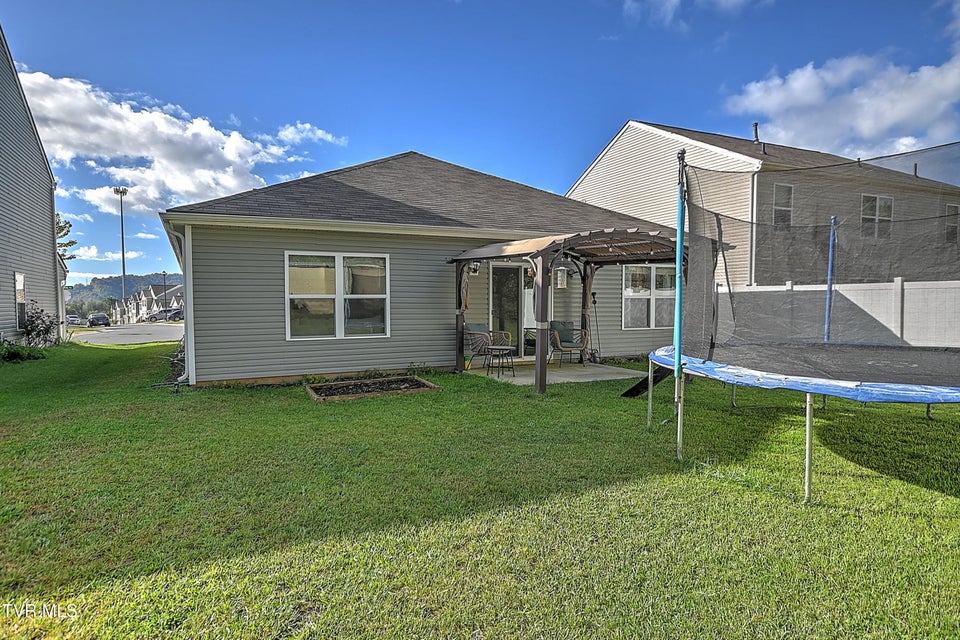 Photo #35: 1413 Gress Mag Mountain