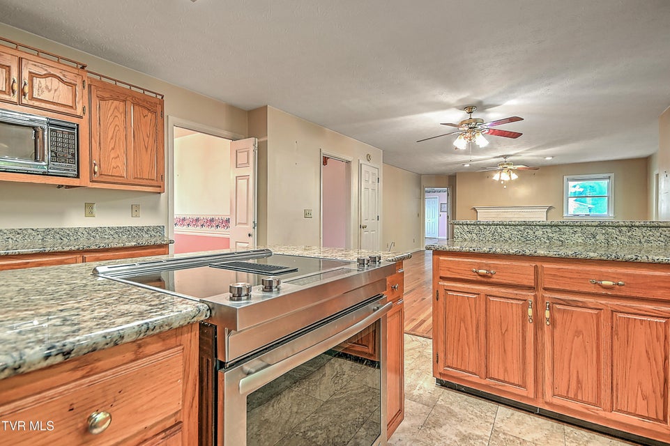 Photo #20: 410 Lakeridge Street