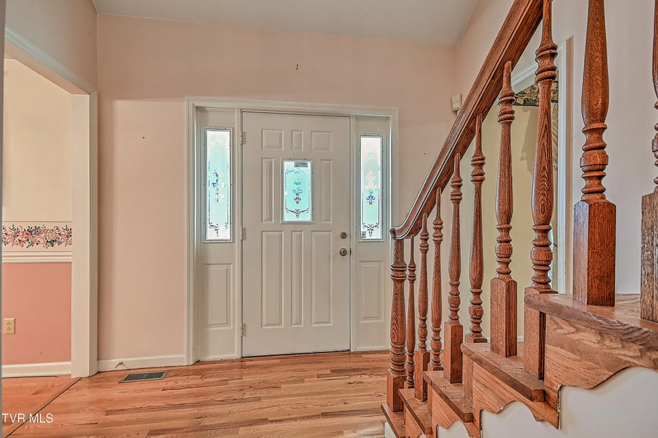 Photo #28: 410 Lakeridge Street