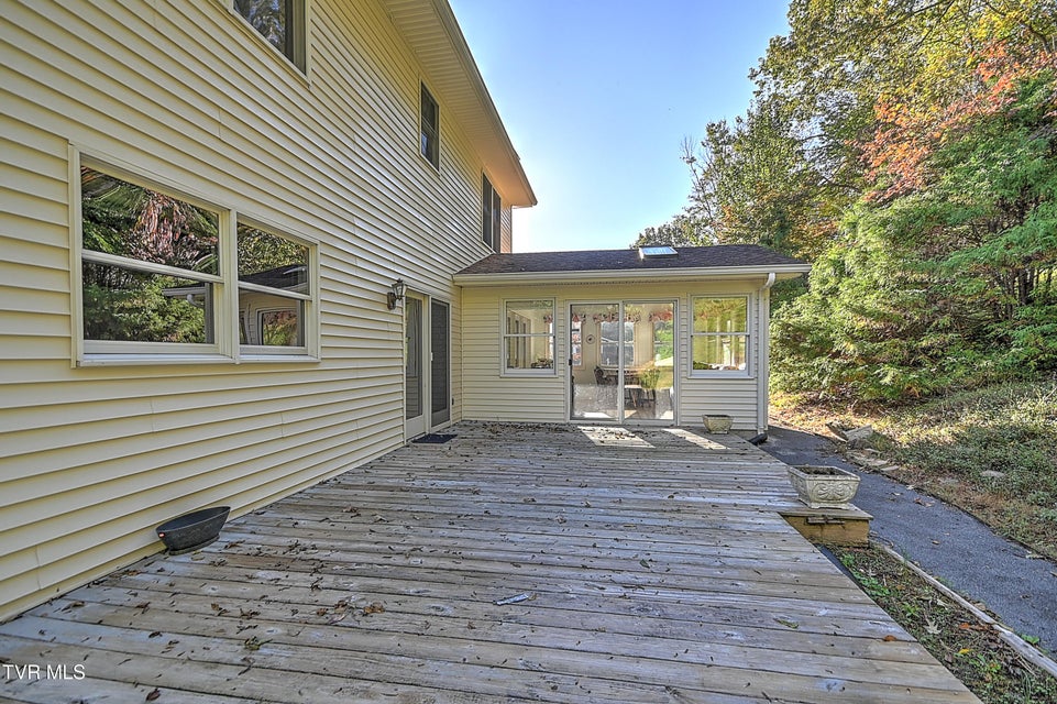 Photo #49: 410 Lakeridge Street