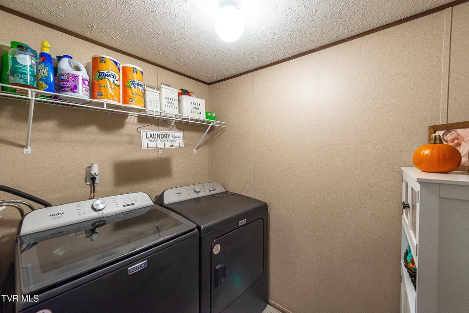 Photo #18: 2939 Yuma Road