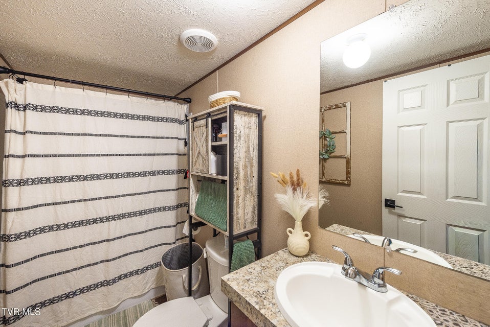 Photo #15: 2939 Yuma Road