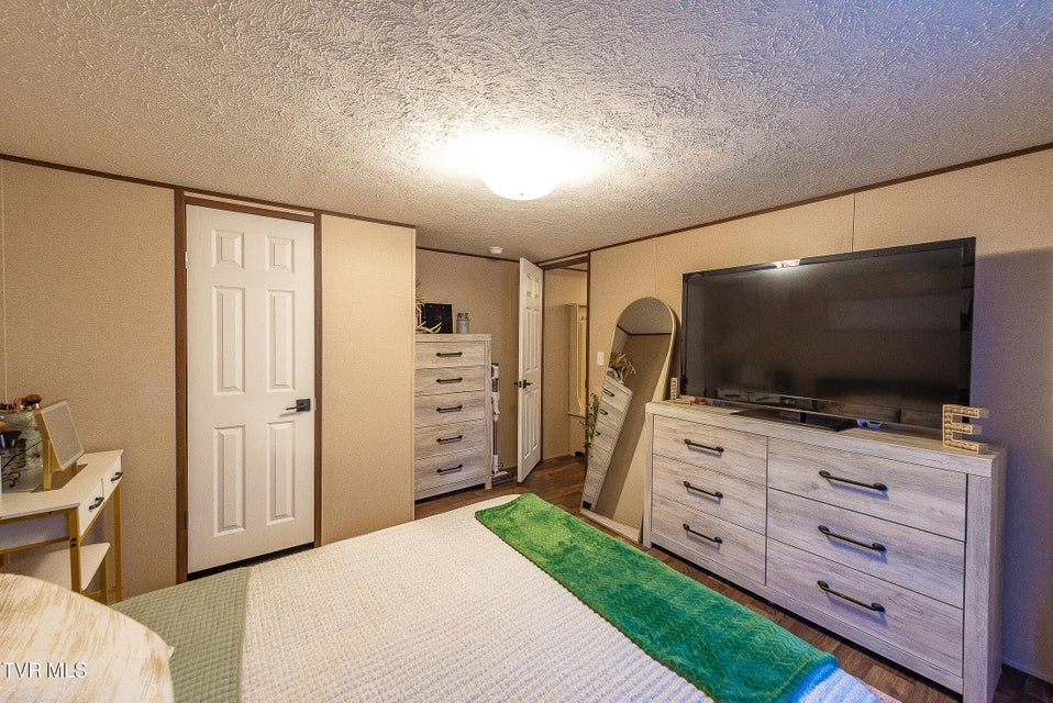 Photo #14: 2939 Yuma Road