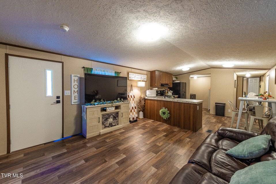 Photo #7: 2939 Yuma Road