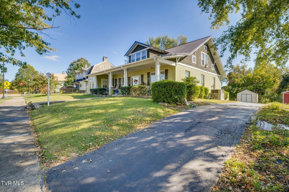 Photo #9: 813 Watauga Street