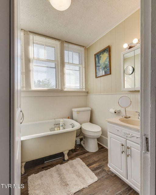 Photo #28: 813 Watauga Street