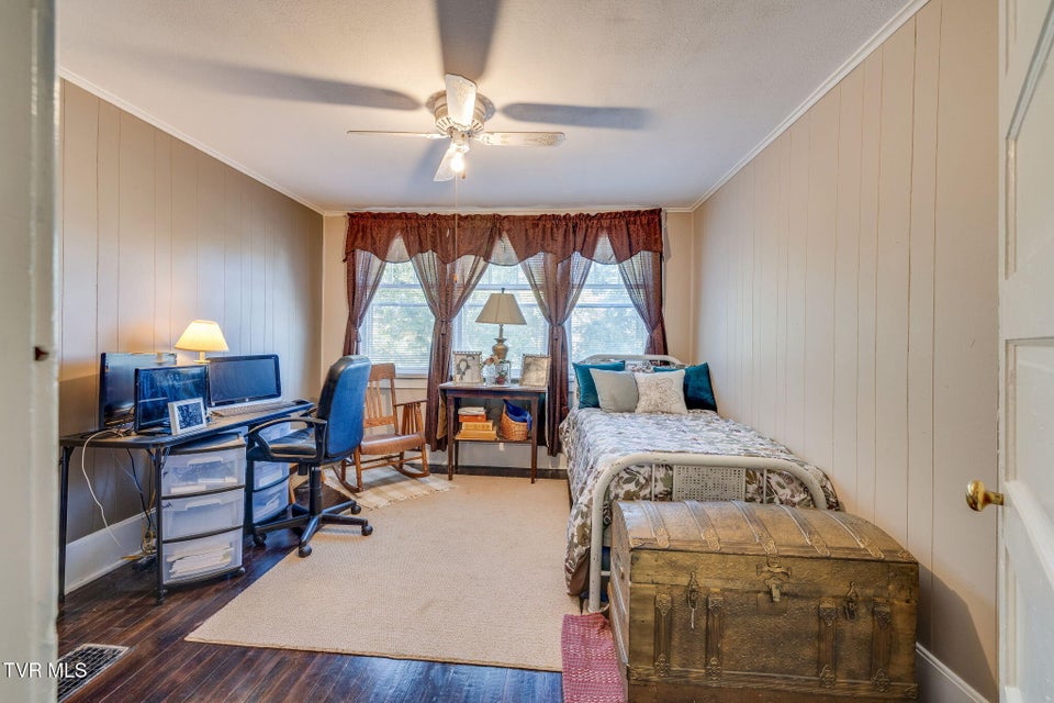 Photo #31: 813 Watauga Street