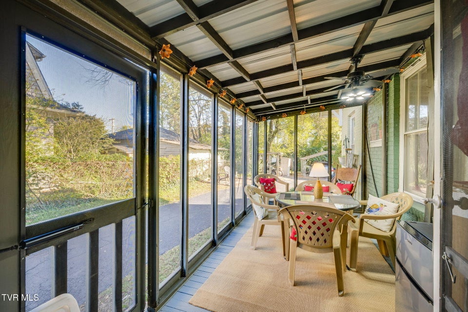 Photo #5: 813 Watauga Street