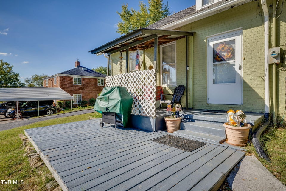 Photo #35: 813 Watauga Street