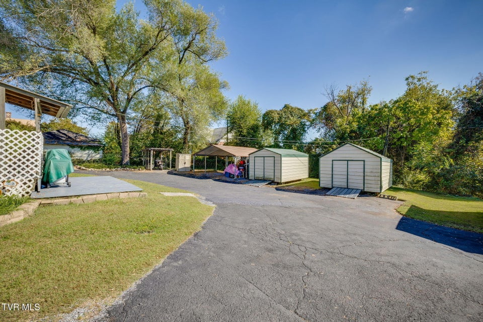 Photo #36: 813 Watauga Street