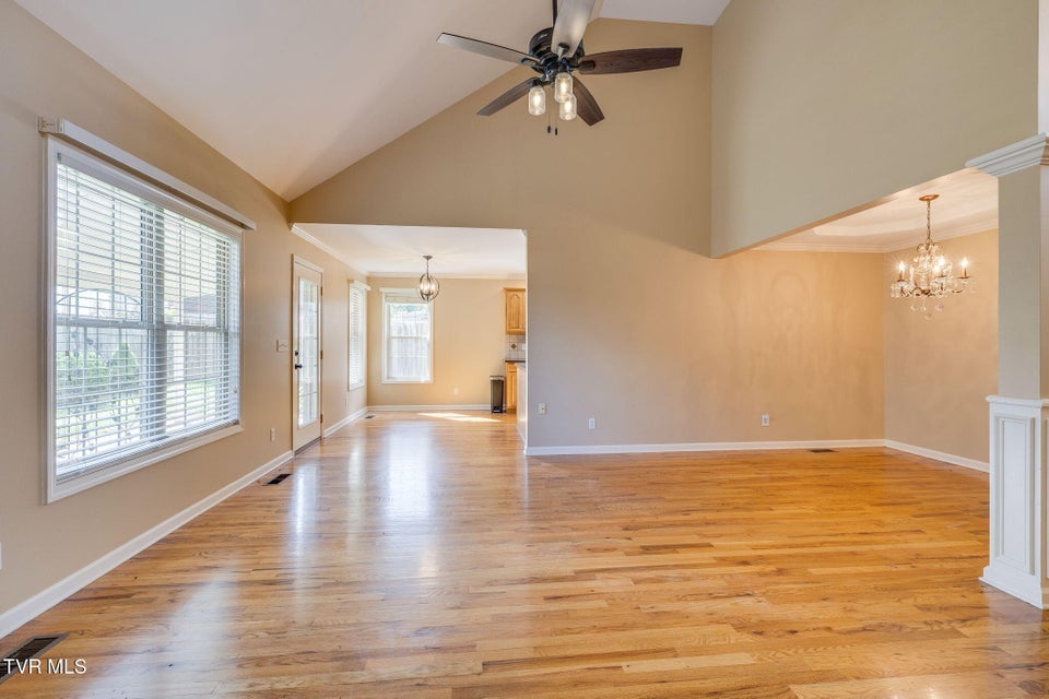 Photo #9: 317 Stone Court