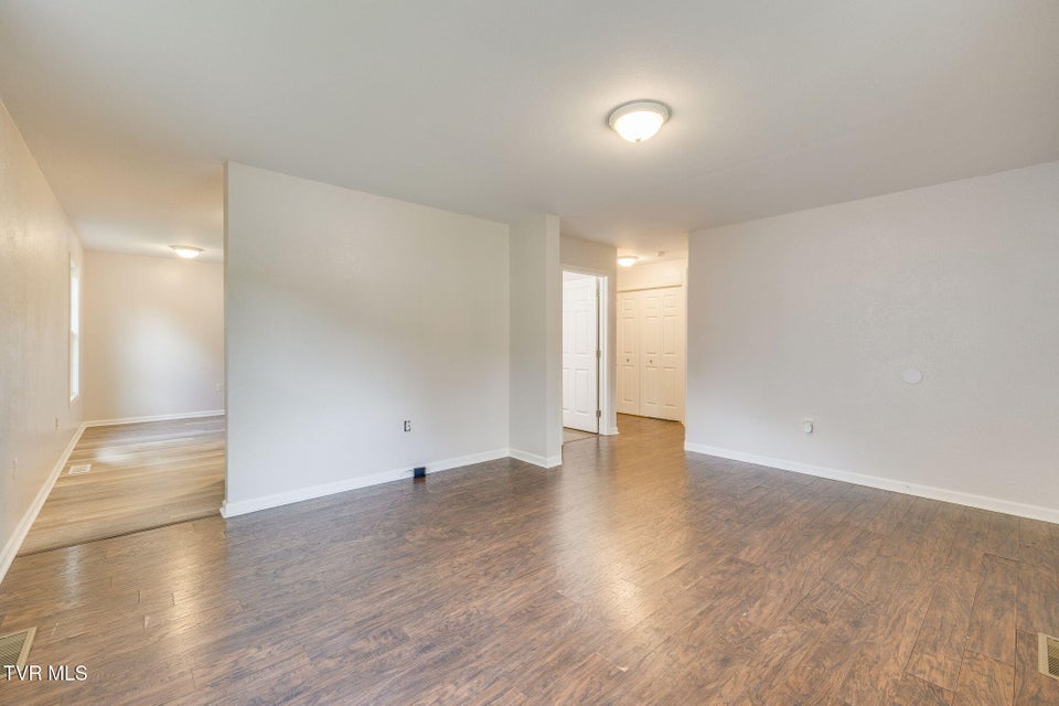 Photo #8: 714 Maple Street