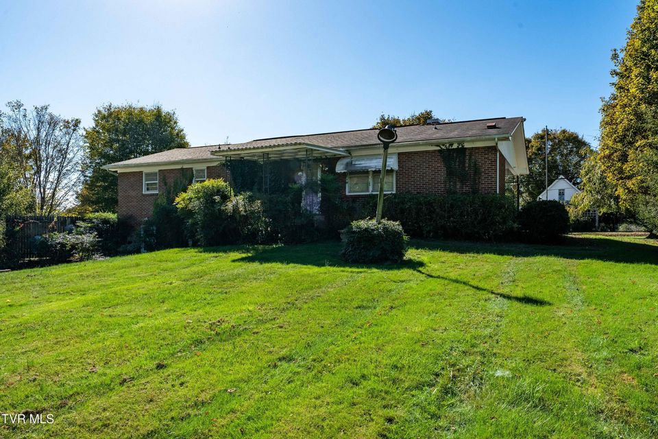 Photo #43: 1115 Huffine Road