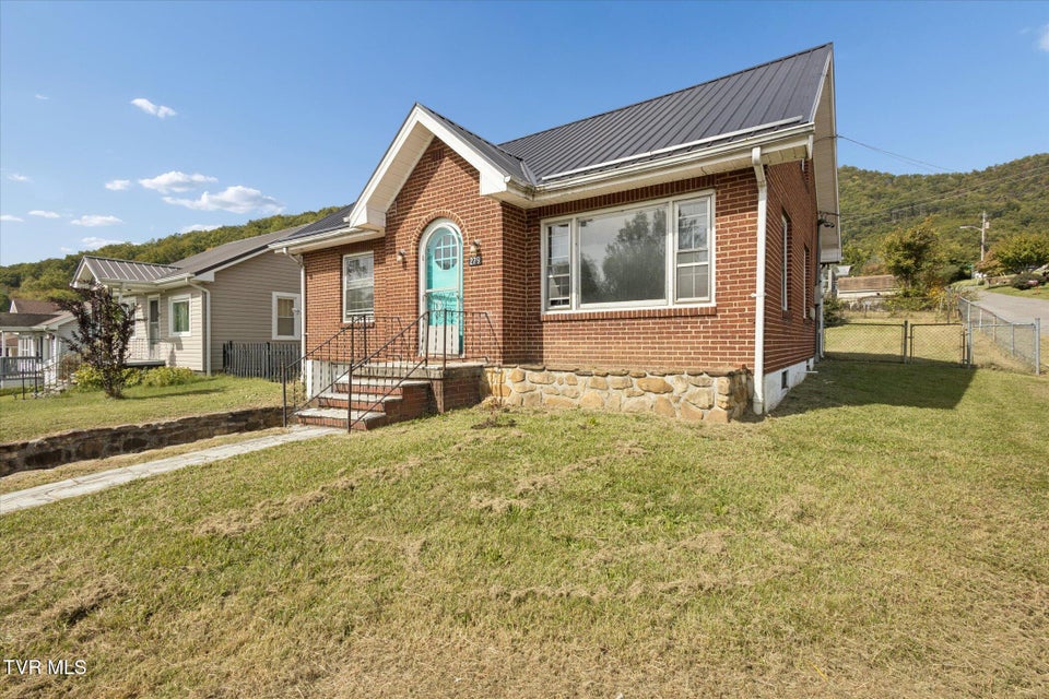 Photo #4: 279 Chapel Street