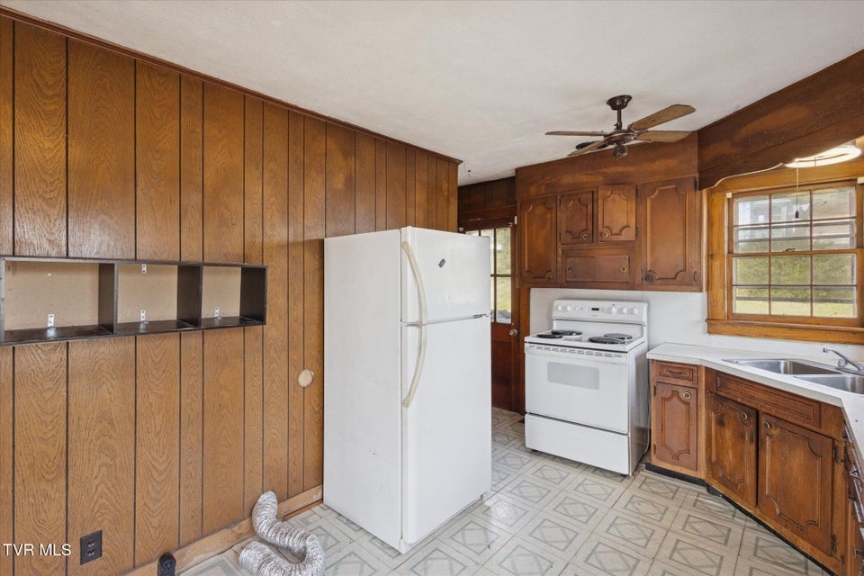 Photo #10: 279 Chapel Street