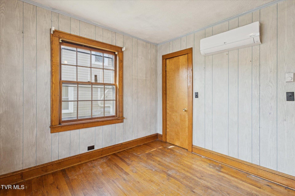 Photo #14: 279 Chapel Street