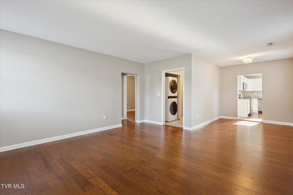 Photo #5: 1613 Carolina Avenue