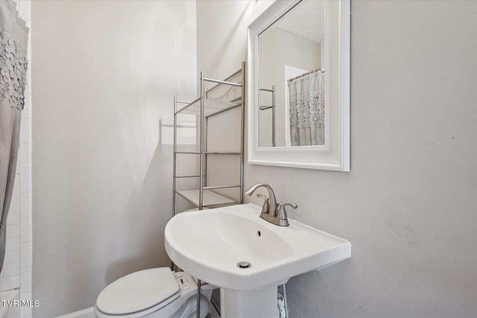 Photo #12: 1613 Carolina Avenue