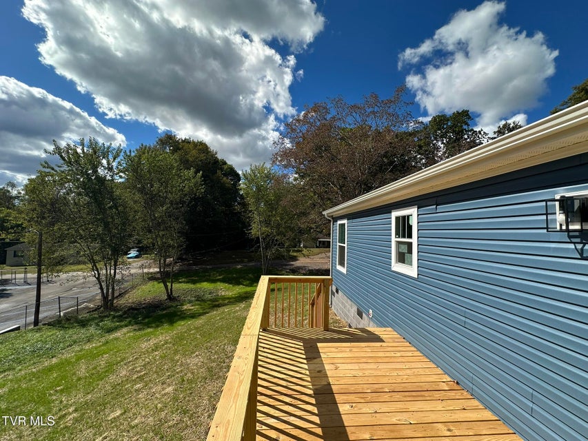 Photo #3: 6626 Collins Lane