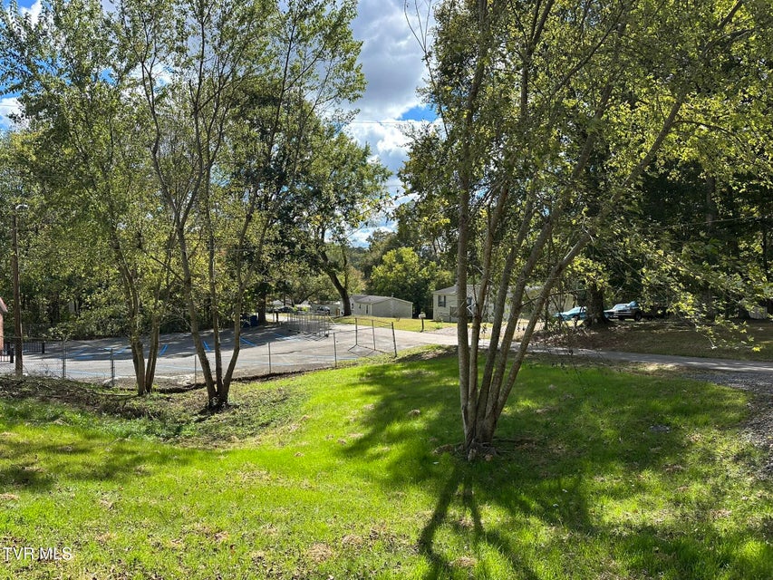 Photo #17: 6626 Collins Lane