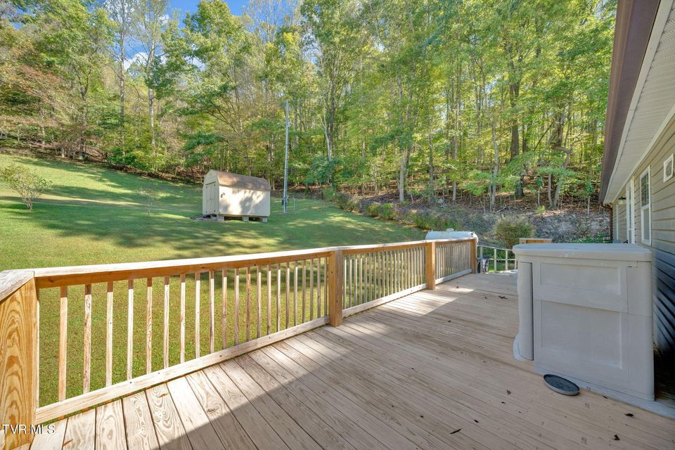 Photo #4: 384 Sugar Pine Lane