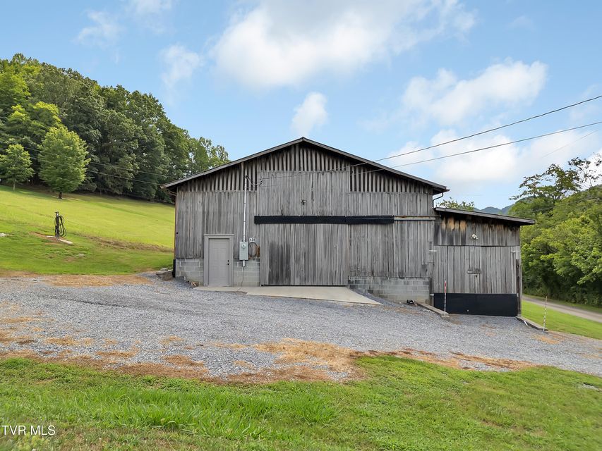 Photo #6: 384 Sugar Pine Lane