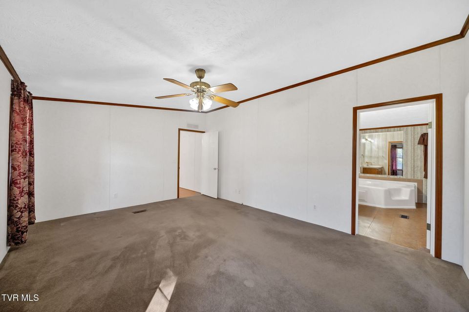 Photo #14: 384 Sugar Pine Lane