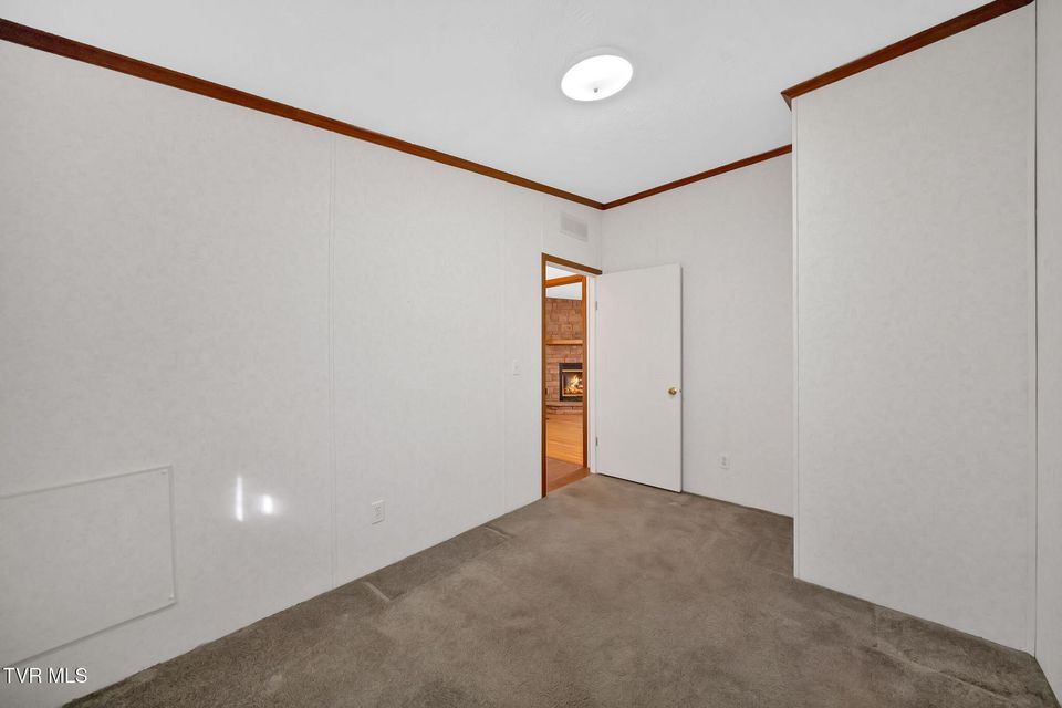 Photo #21: 384 Sugar Pine Lane