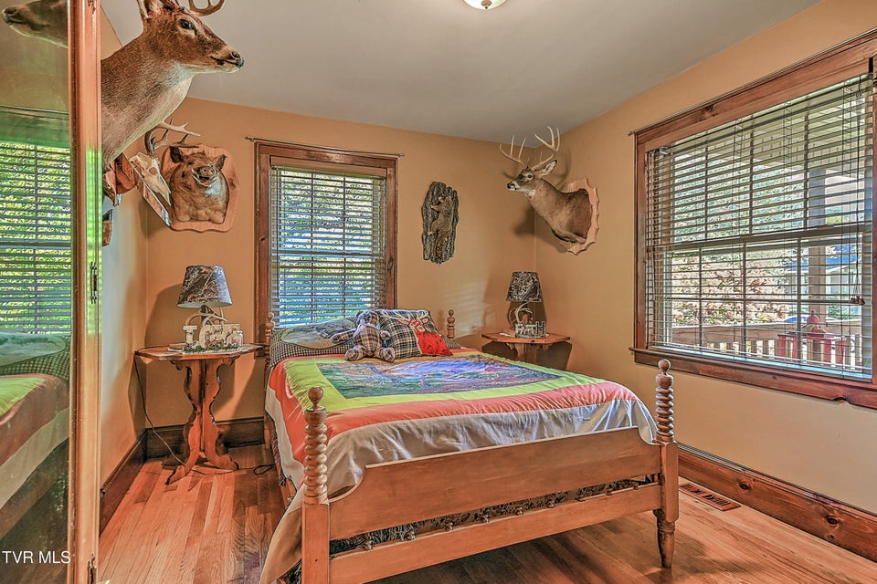 Photo #16: 700 Park Street