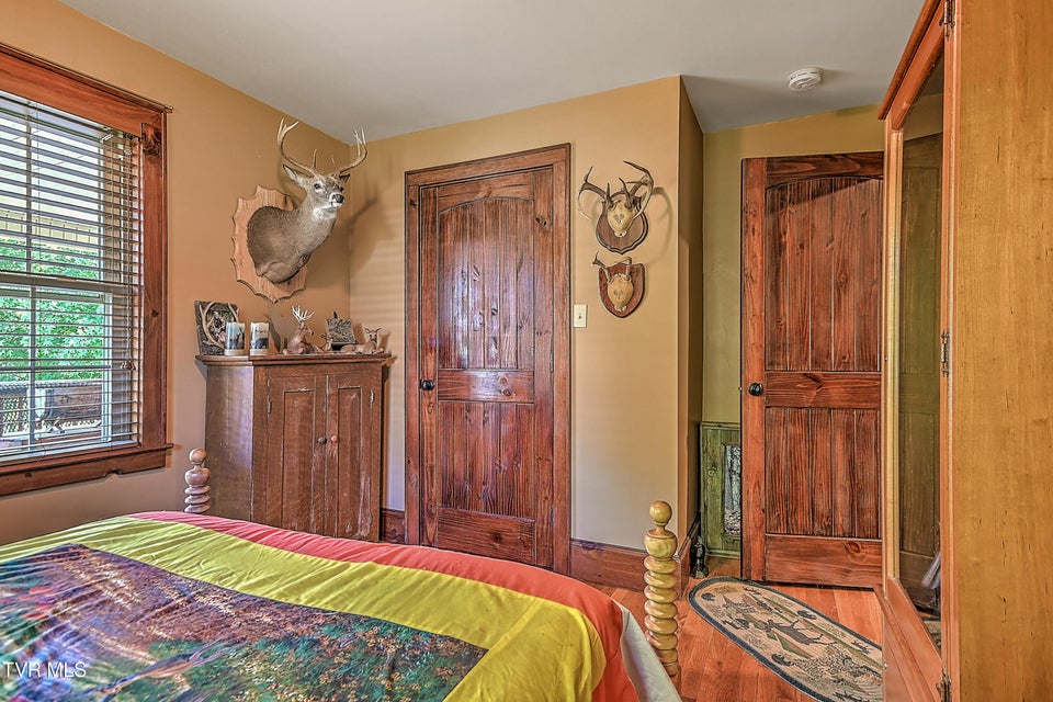 Photo #19: 700 Park Street