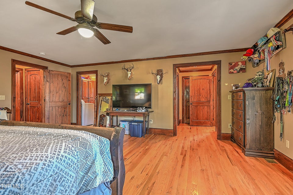 Photo #25: 700 Park Street