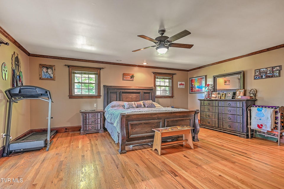 Photo #27: 700 Park Street