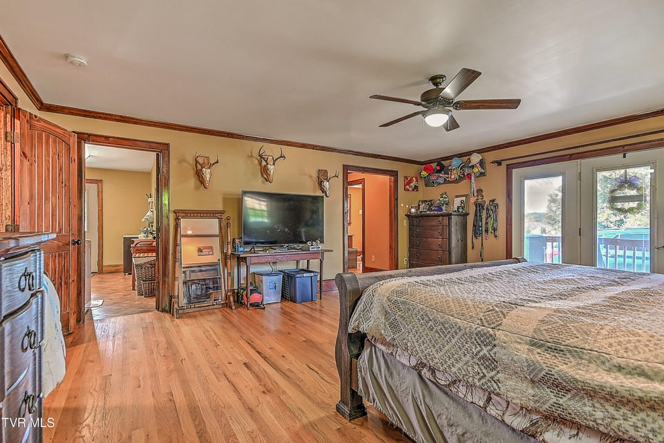 Photo #29: 700 Park Street