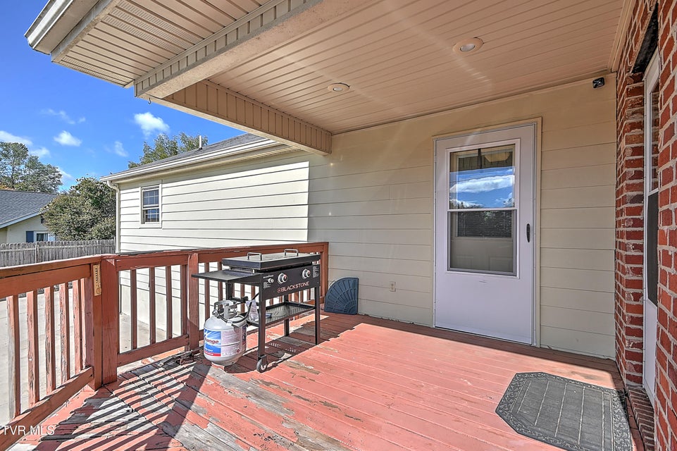 Photo #34: 700 Park Street