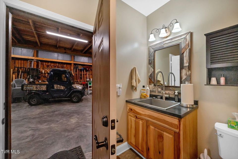 Photo #30: 384 Sugar Pine Lane