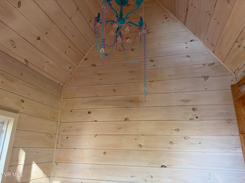 Photo #35: 706 Carson Street