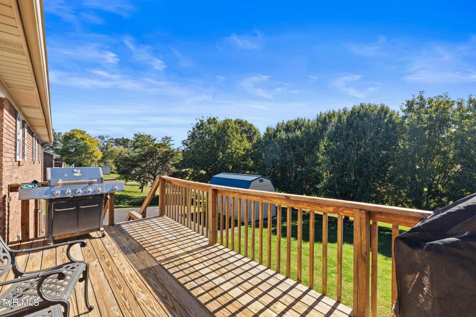 Photo #5: 4146 Leslie Drive