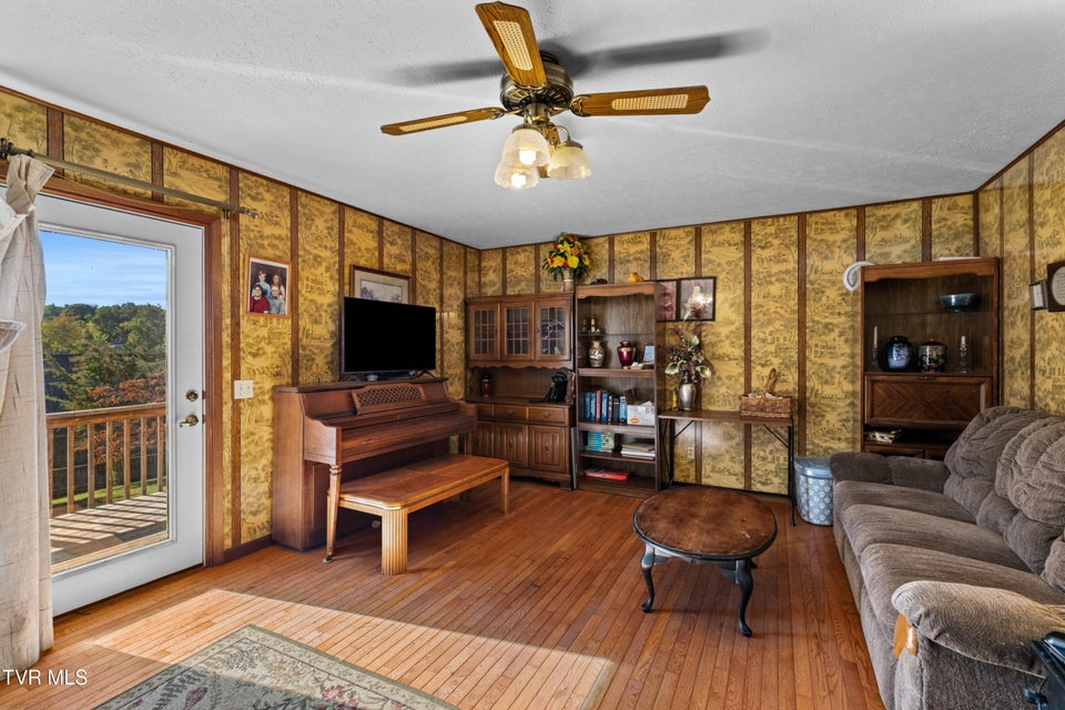 Photo #11: 4146 Leslie Drive